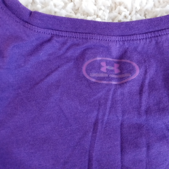 Under Armour Crop Top (girls size) - Picture 3 of 4